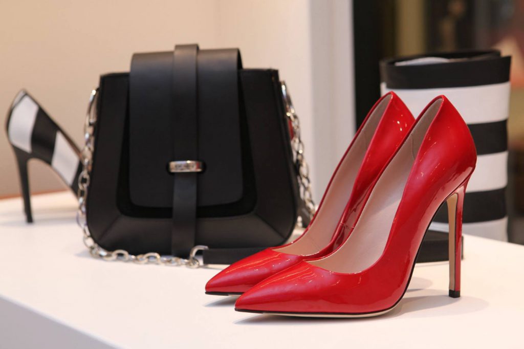 Vestiaire Collective L ve 59 Millions D euros Pour D velopper Sa 
