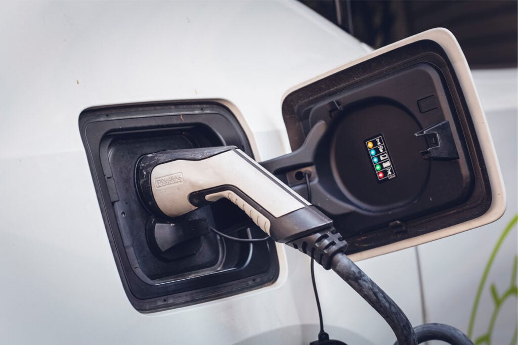 Voiture électrique : comment Chargemap rend la recharge encore plus ...