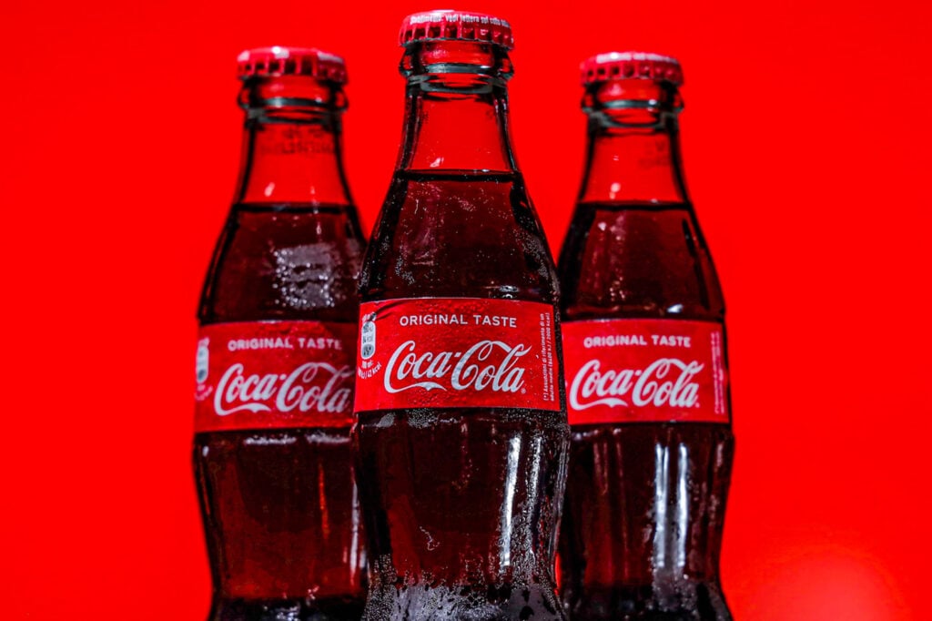 Pourquoi le Coca-Cola n’a pas le même goût au “McDo” qu’à la maison ?