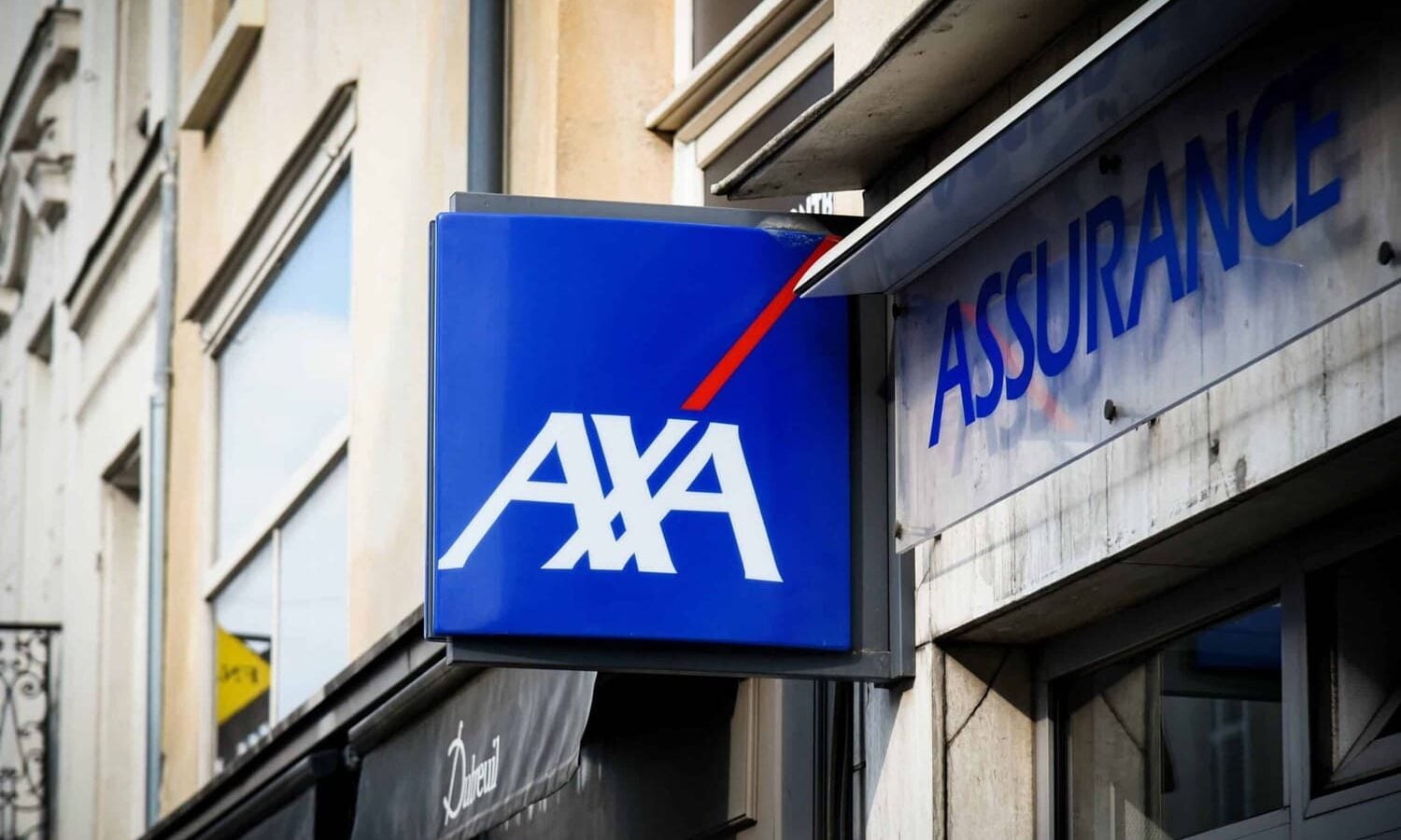 Une assurance française compte devenir riche grâce à l'IA : comment les 100 millions de clients Axa vont lui rapporter gros