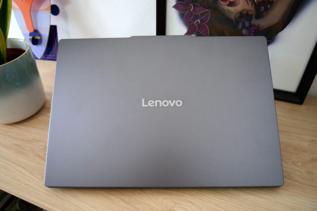 Capot Arrière D'écran Blanc Pour Lenovo Yoga 3 14 - Pièce D'occasion, Fonctionnelle, Remplacement