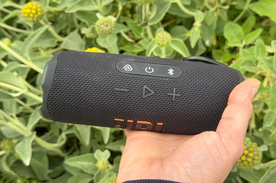 Test de la JBL Flip 7, l'enceinte nomade la plus iconique