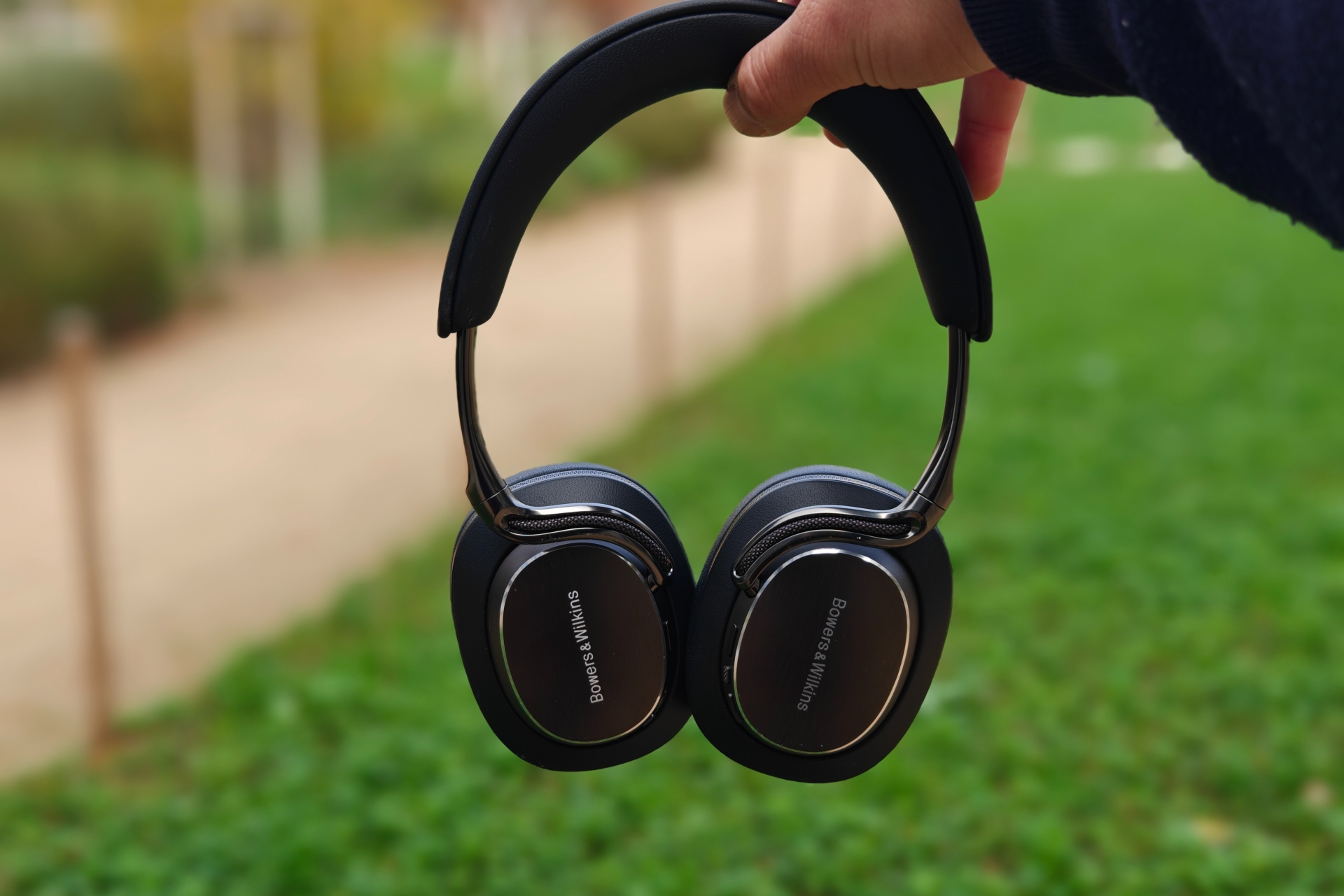 Test Bowers & Wilkins Px8 S2 design