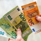 Gachis 320 Euros Chez Vous