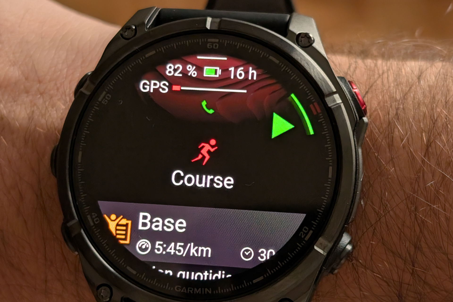 Garmin Fenix 8 Pro Course