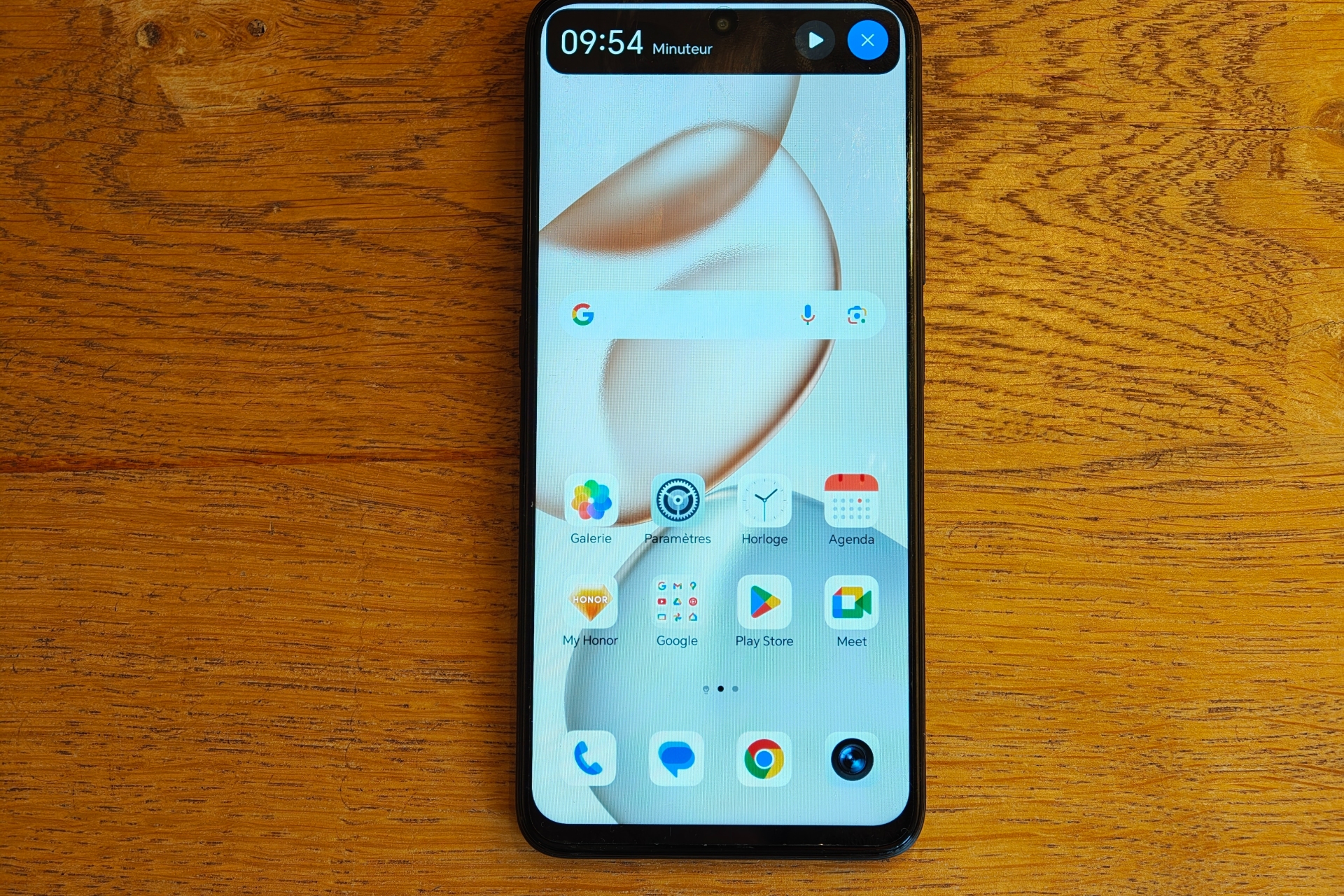Test Honor 400 Smart 5G smartphone moins de 200 euros pas cher bloc photo et design sérieux Capsule Magic