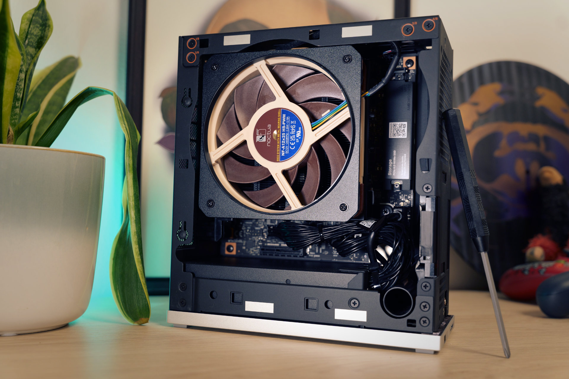 Framework Desktop Interieur