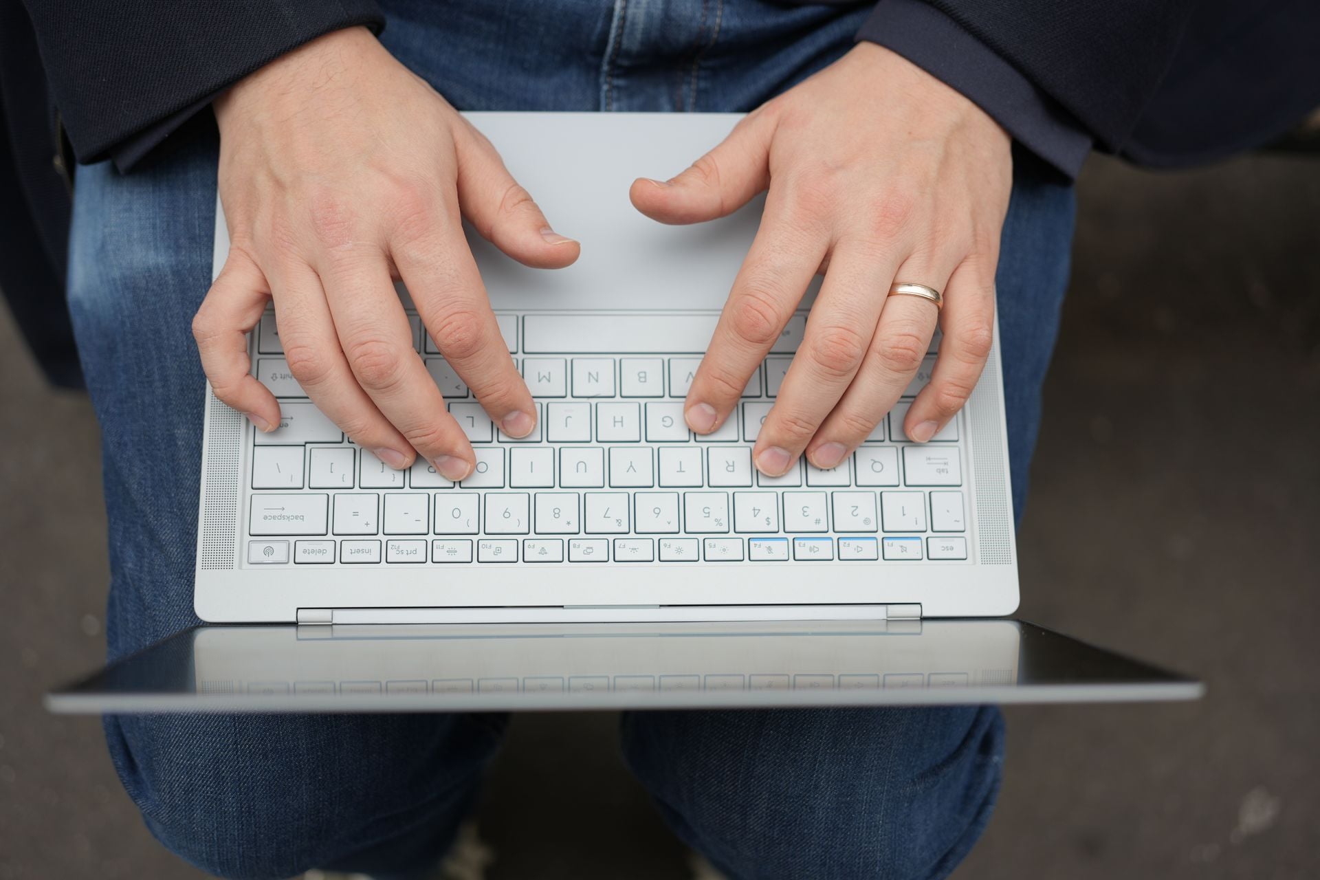Asus Expertbook Ultra (34)
