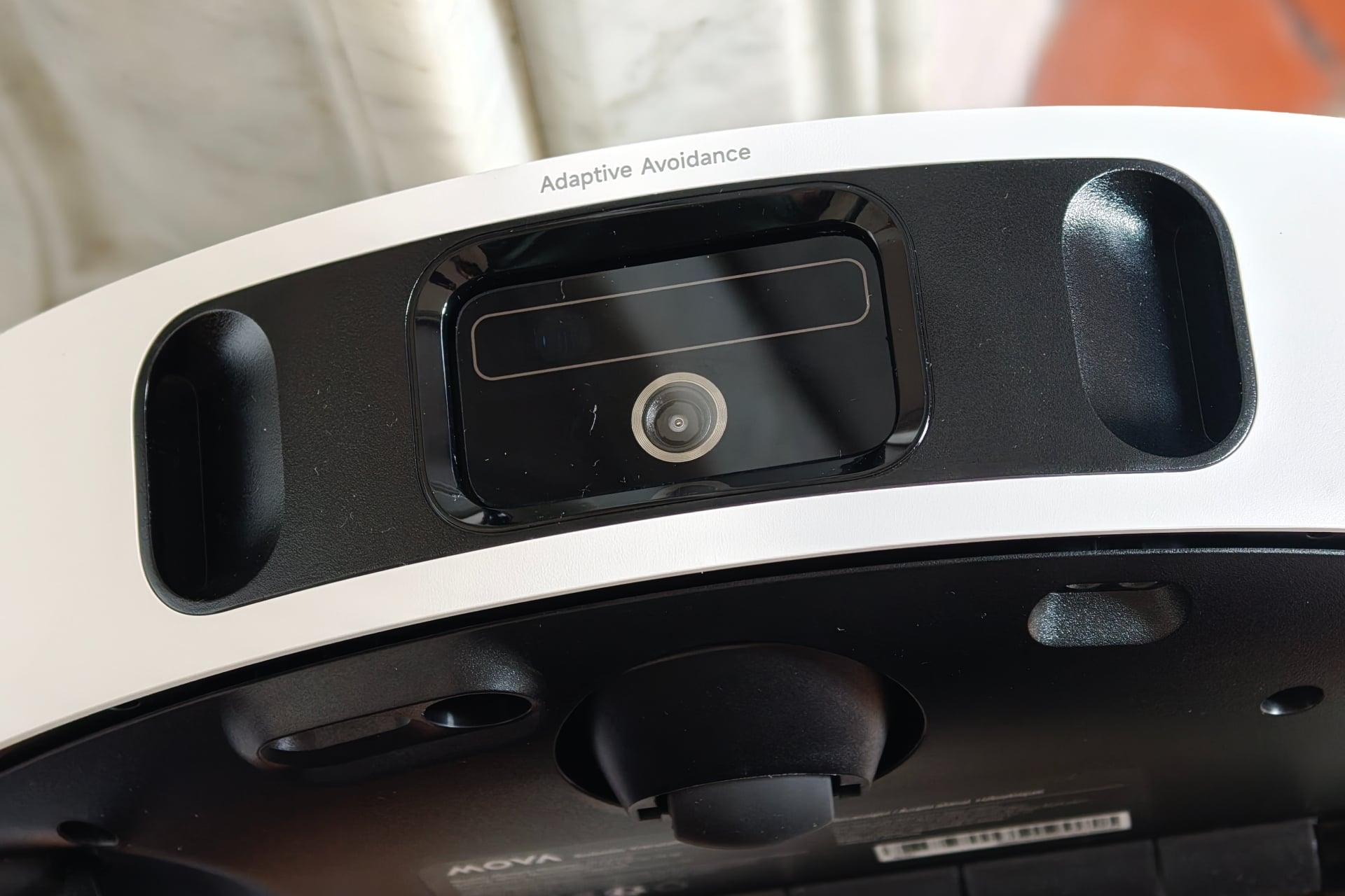 st Mova E40 Ultra&nbsp;: le robot aspirateur design aspiration lavage tapis entretien sechage autonomie
