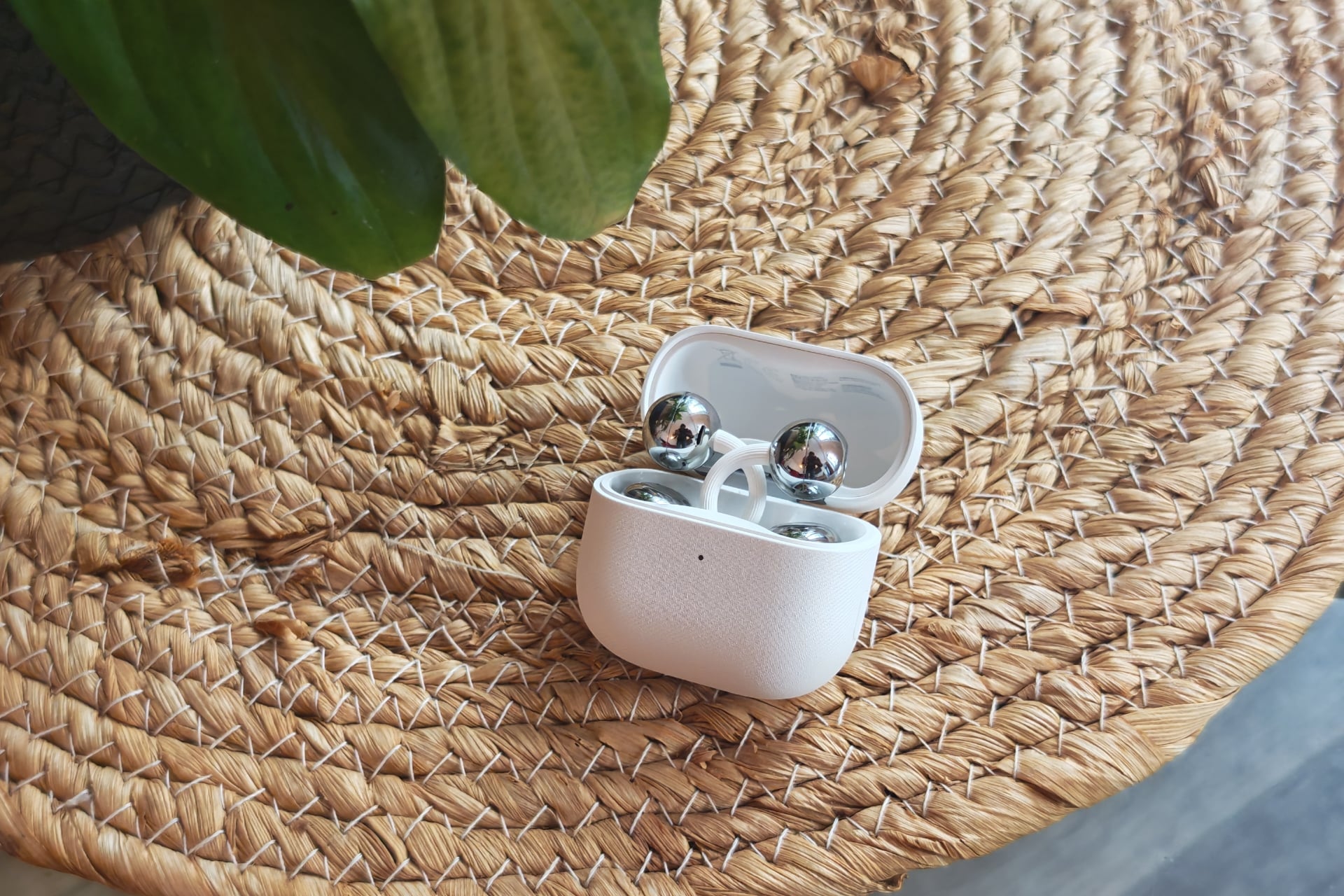 Test écouteurs ouverts Huawei FreeClip 2 design et conception boitier