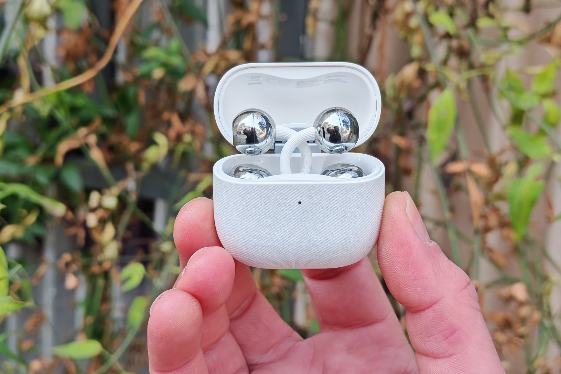 Test écouteurs ouverts Huawei FreeClip 2 kit-main libre