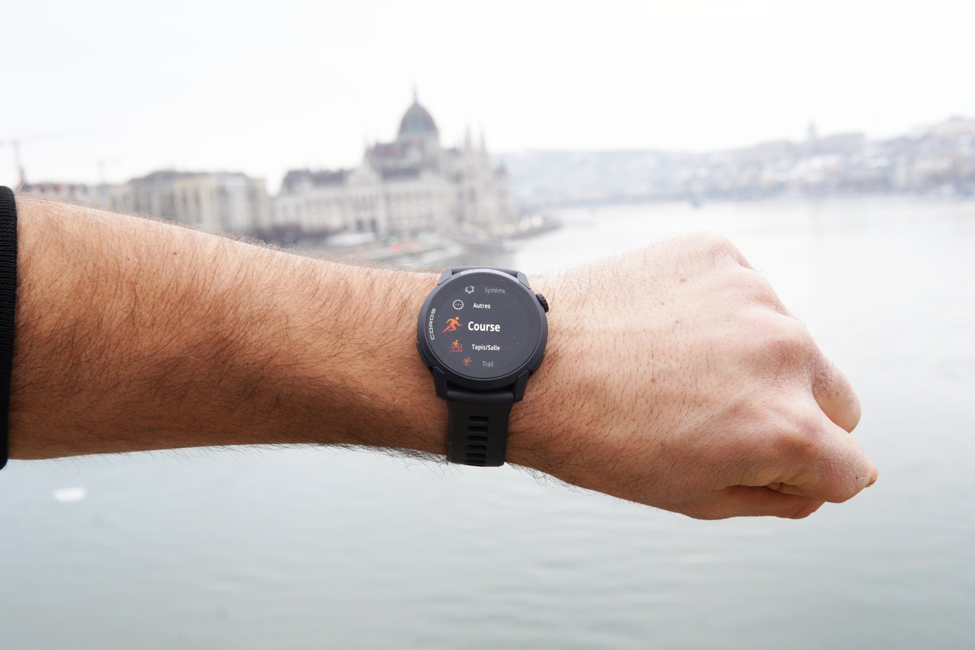 Test Coros Pace 4 Montre Sport Amoled Ecran