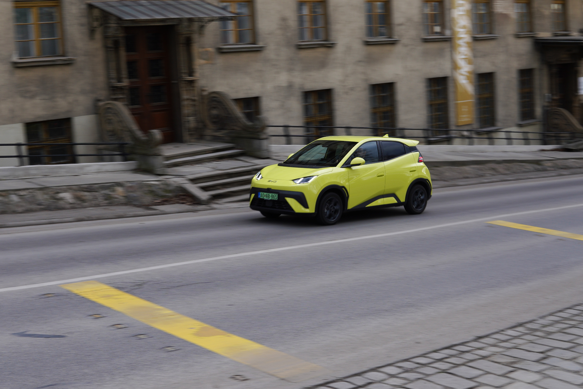 Byd Dolphin Surf Essai Conduite Route