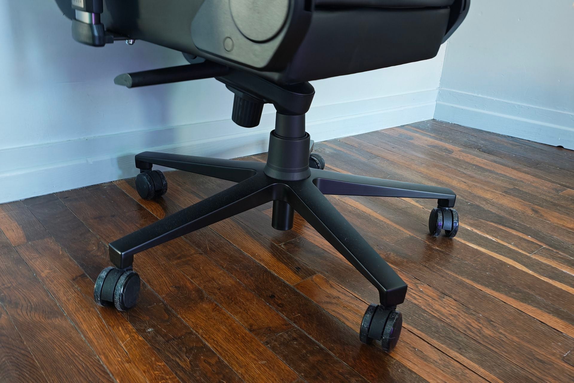 Razer Iskur (7)