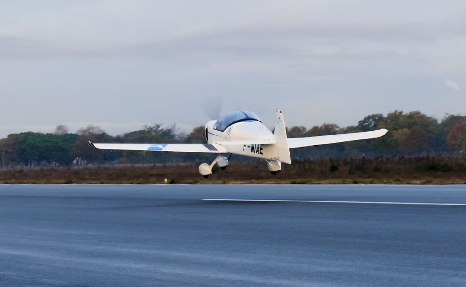 Aura Aero 2