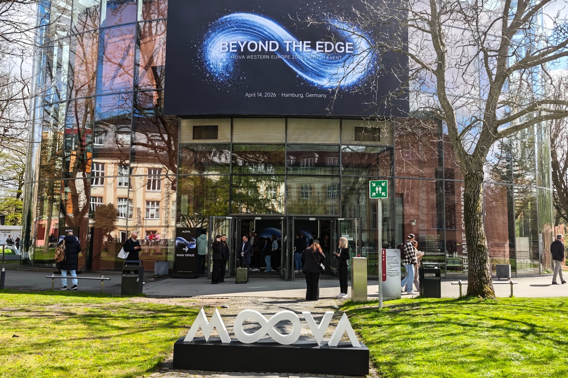 Mova 2026 Hambourg nouveautés robot piscine robot aspirateur