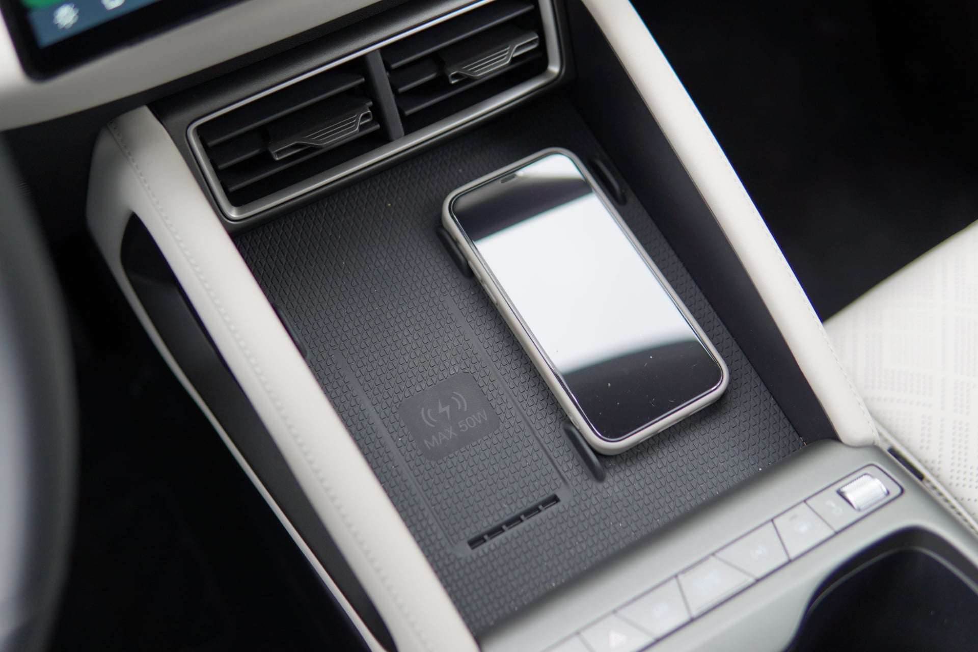 Byd Atto 2 Comfort Essai Recharge Sans Fil