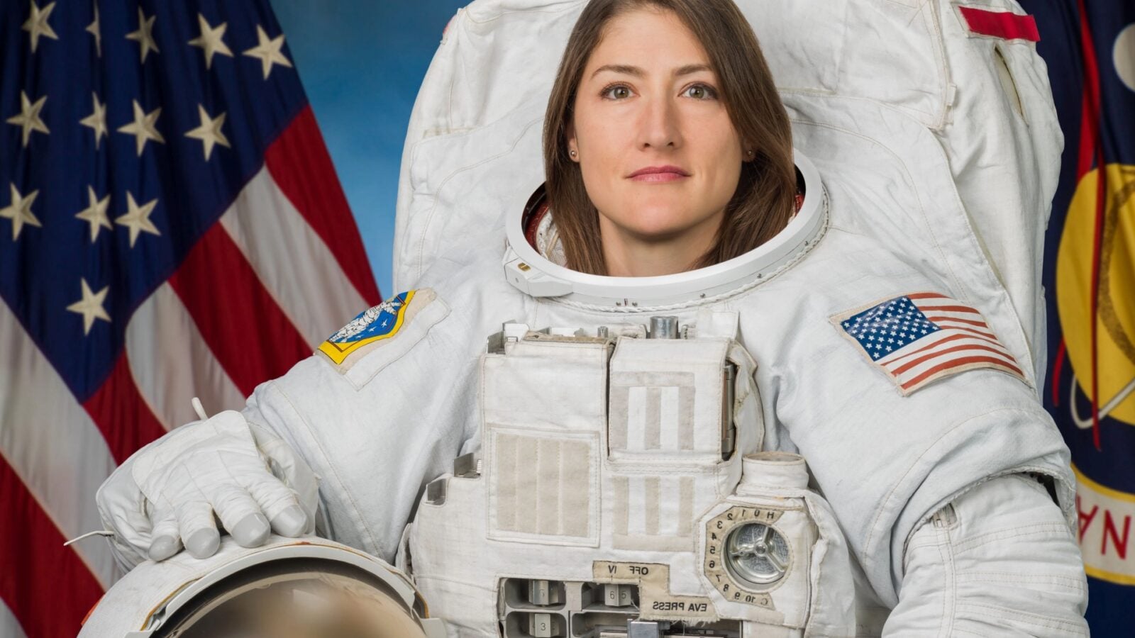 6 faits fascinants sur Christina Koch, la première femme à avoir fait le tour de la Lune