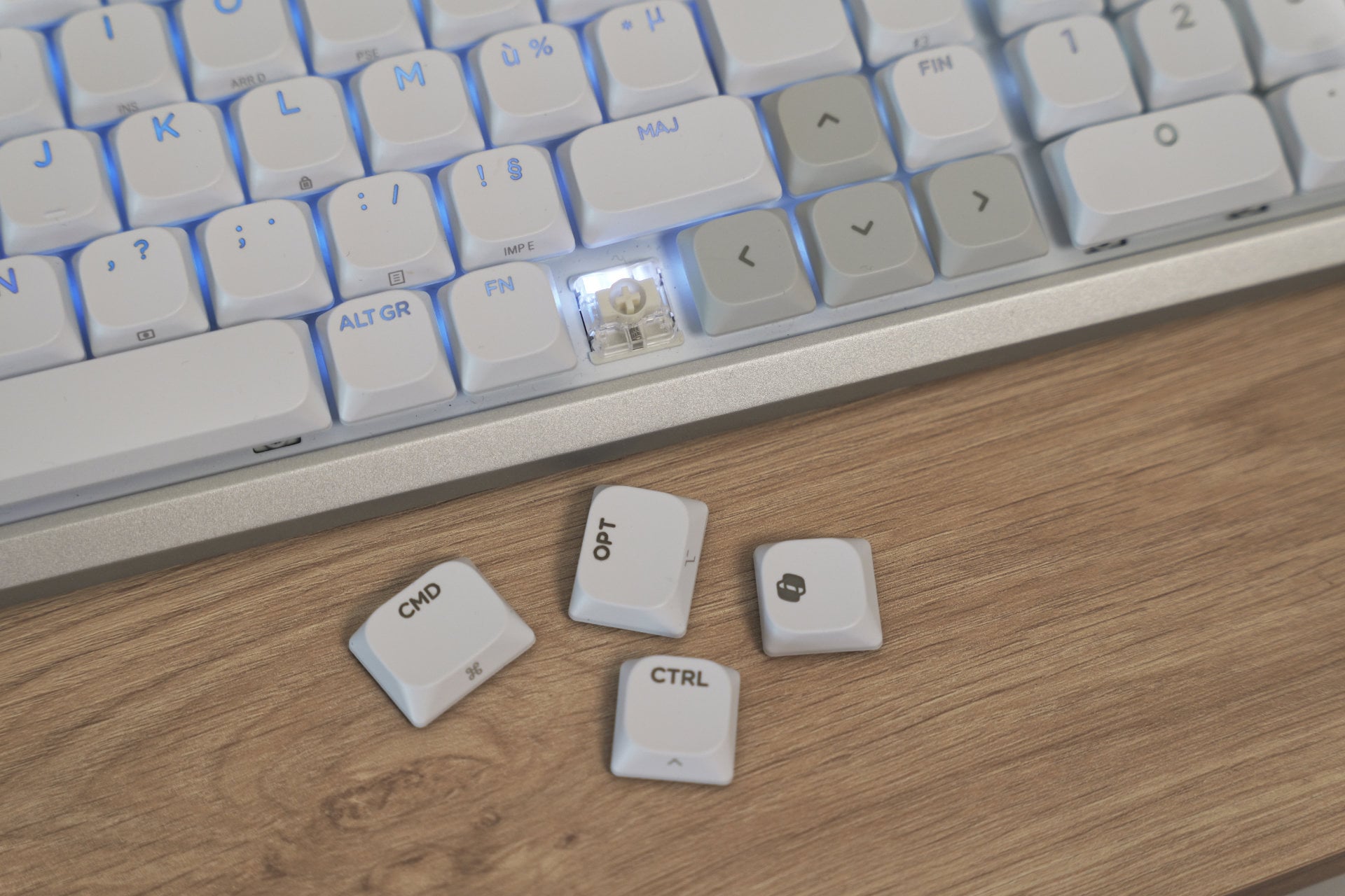 Corsair Vanguard Air 99 Wireless Keycap