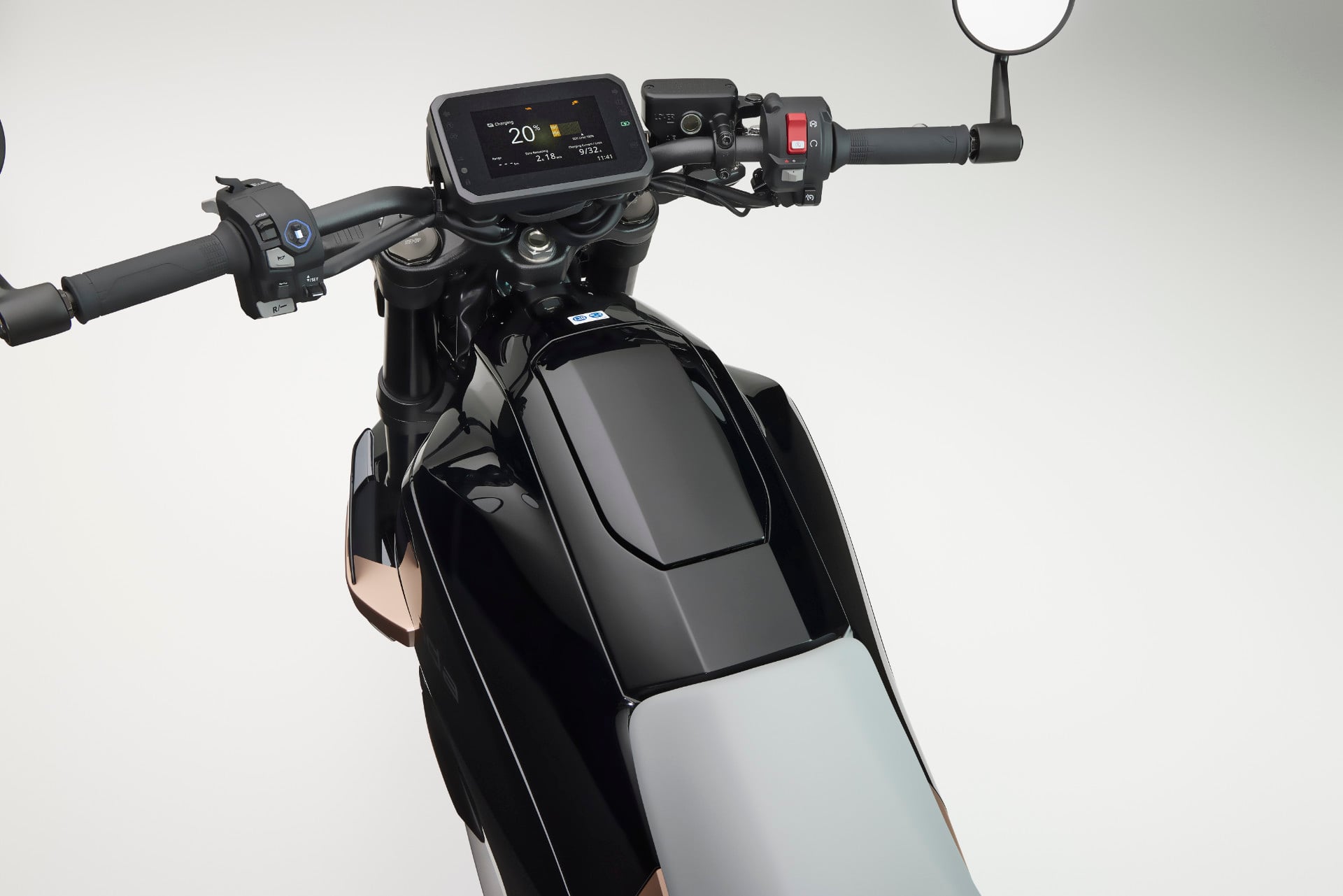 Essai Honda Wn7 Tableau Bord