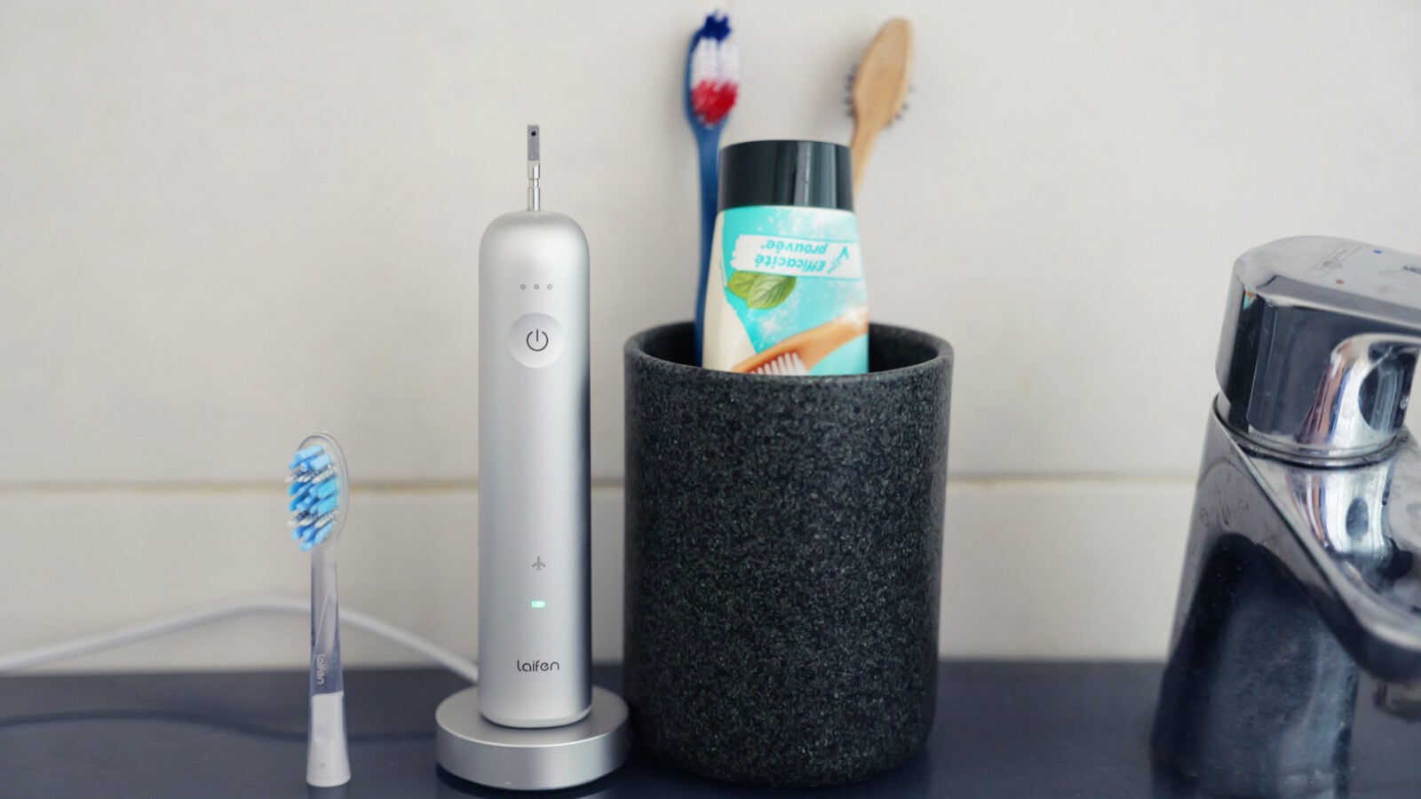 Test Laifen Wave Pro : la brosse à dents électrique et chic