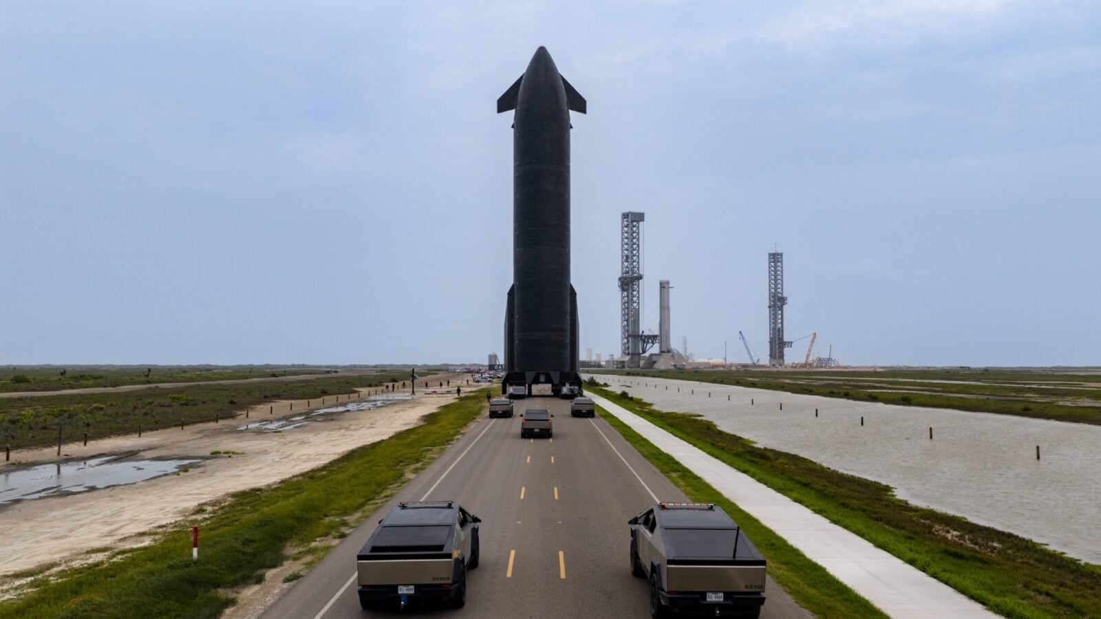 Pourquoi SpaceX a encore une fois reporté le décollage de sa fusée géante Starship