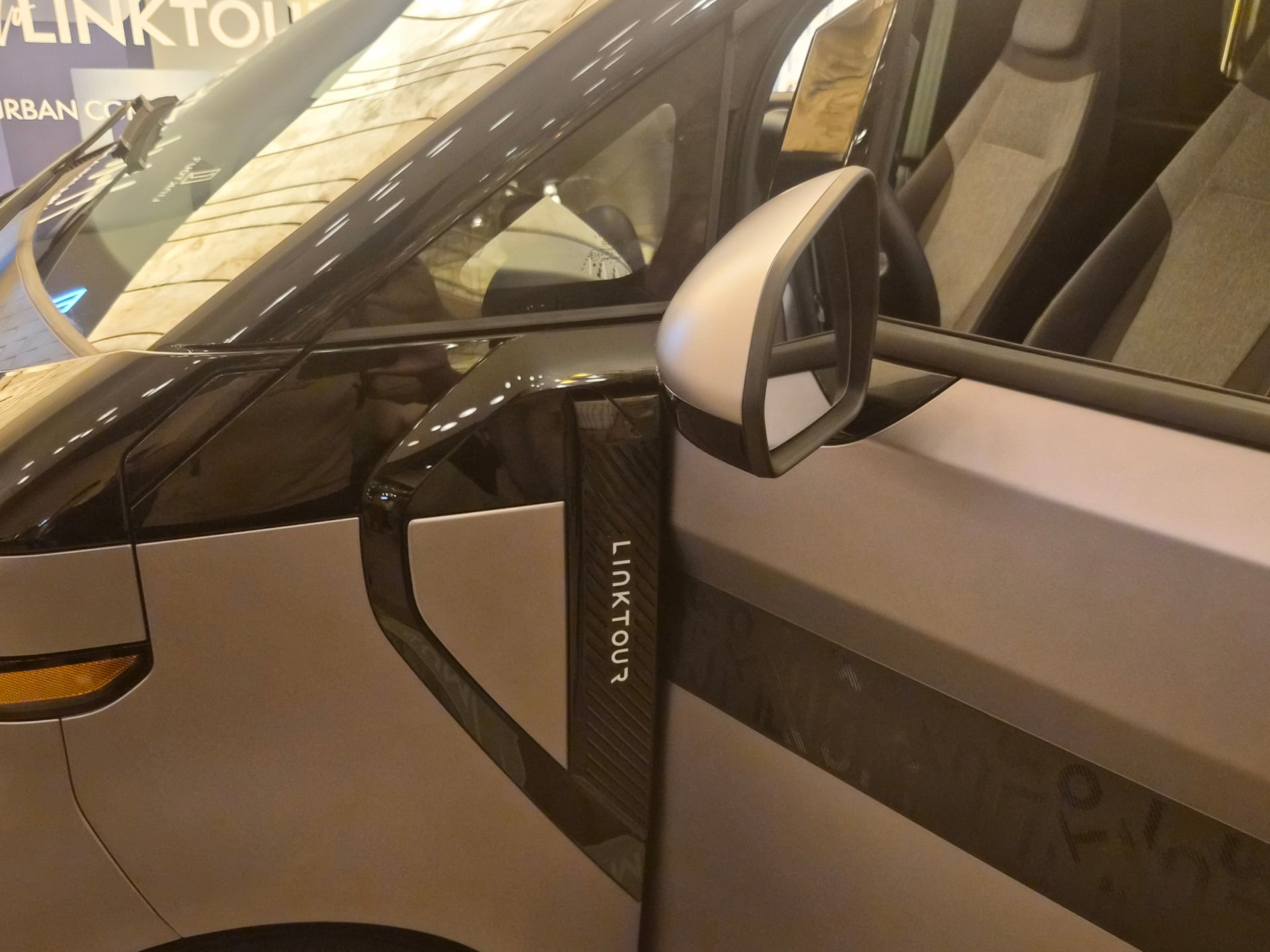 Linktour Modelabs voiture éléctrique sans permis Alumi lancement design habitacle