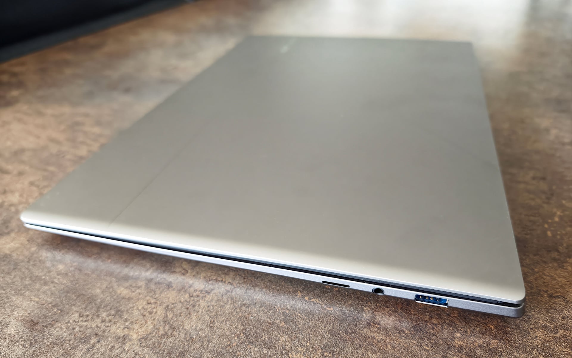 Acer Swift 16 Ai Vue Fermé 2