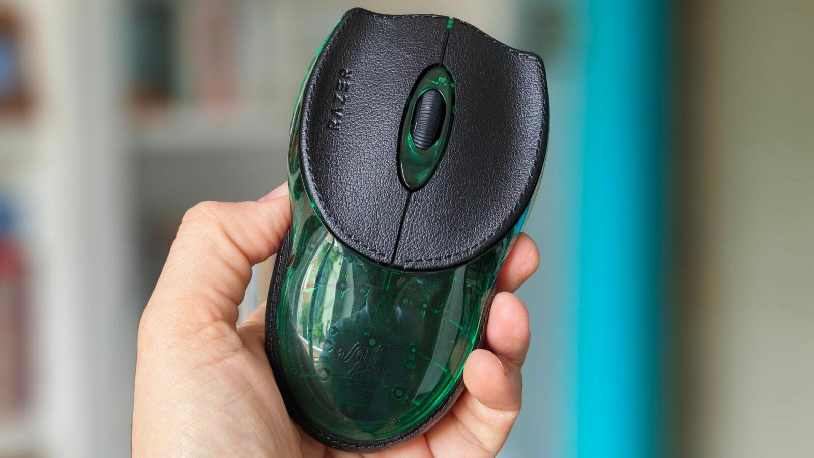 Une souris gaming à 1 337 € : pourquoi Razer vend sa Boomslang aussi cher ?