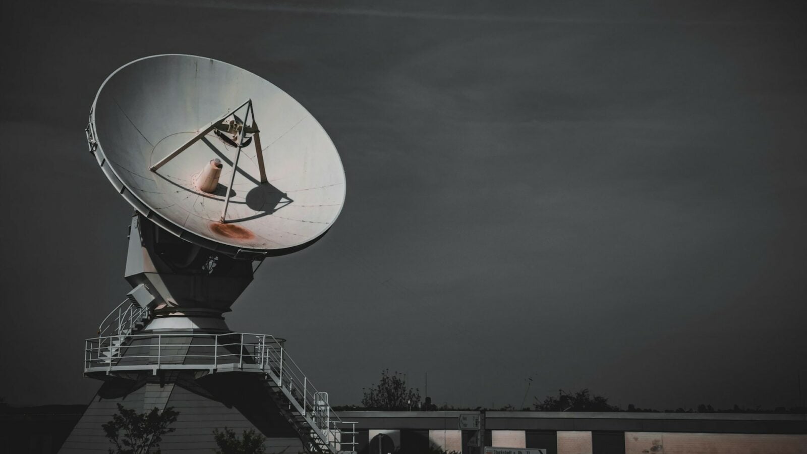 Depuis 20 ans, un étrange signal radio était détecté sur Terre sans que l’on connaisse son origine. Une équipe de chercheurs vient enfin de lever le mystère
