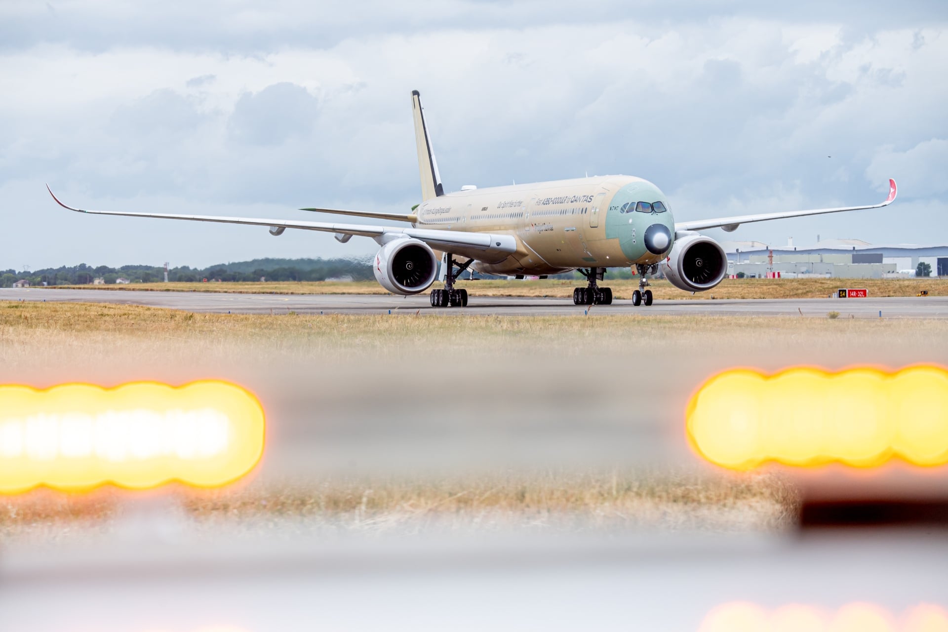 Airbus A350 1000ulr 2