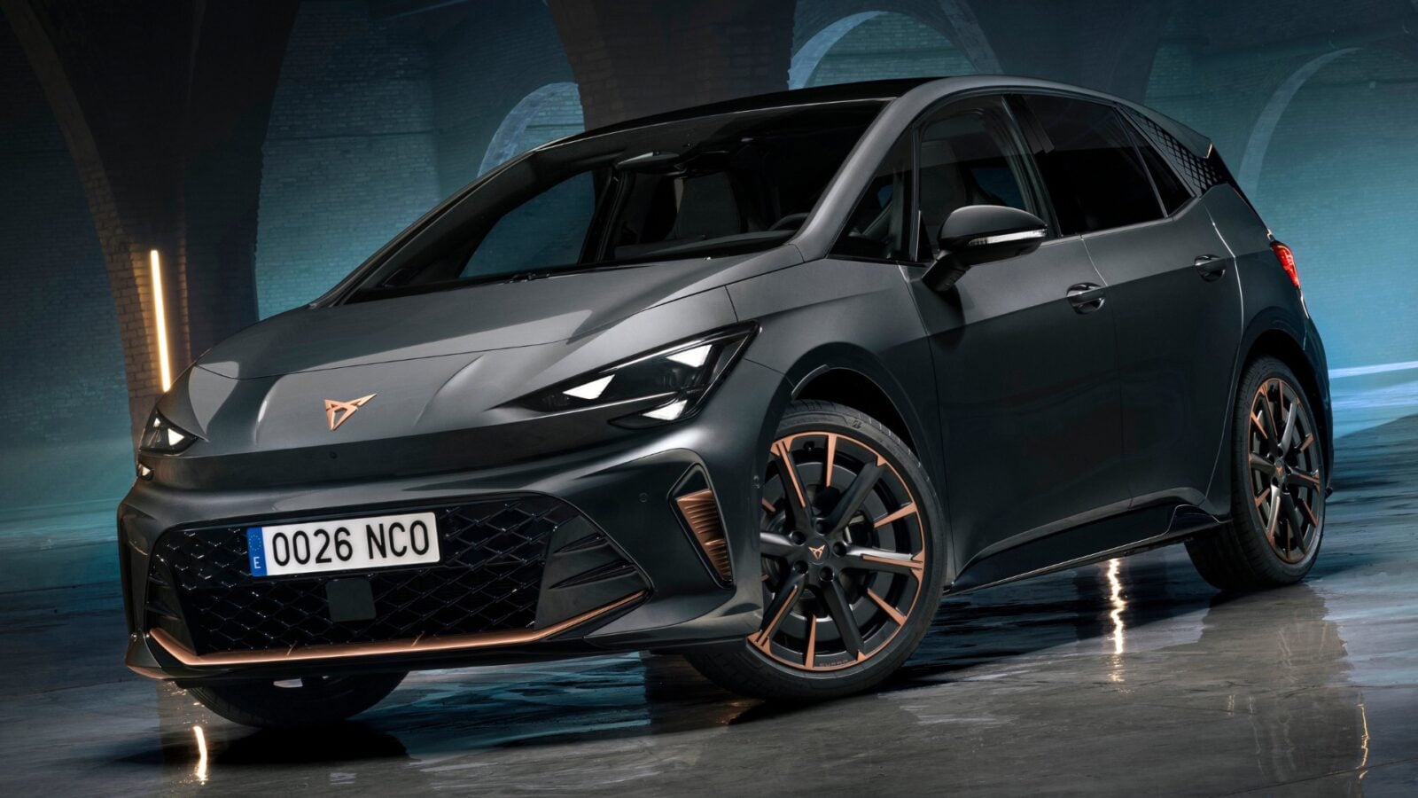 Cupra Born : version VZ de 325 ch et 631 km d’autonomie pour terrasser la Renault Mégane