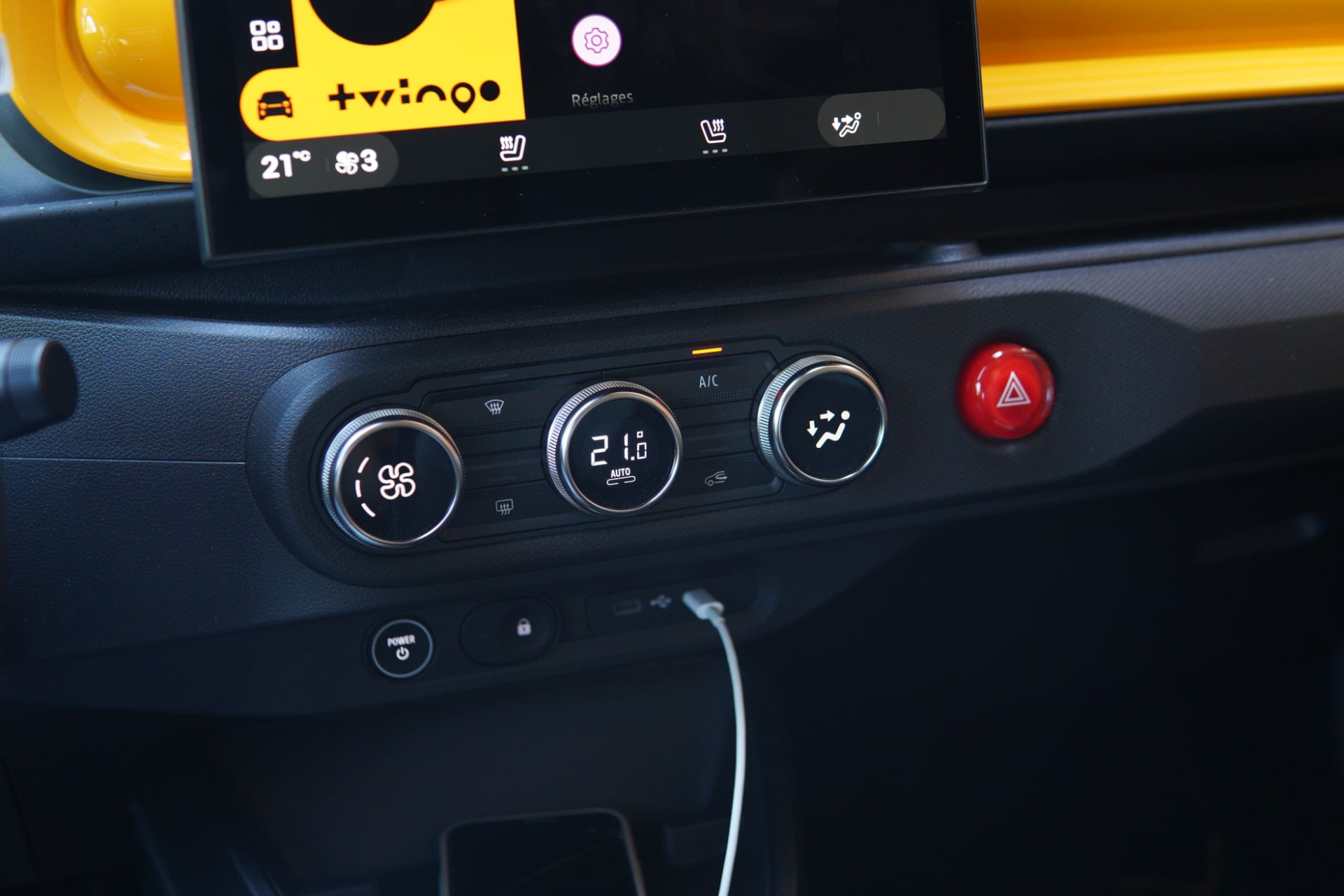 Essai Renault Twingo Electrique 2026 E Tech Boutons Physique