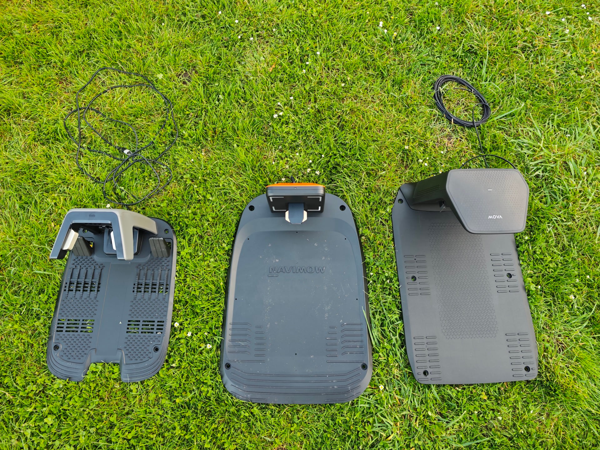 Guide comparatif crtière comment acheter un robot tondeuse sans fil 2026 meilleurs modèles base de charge