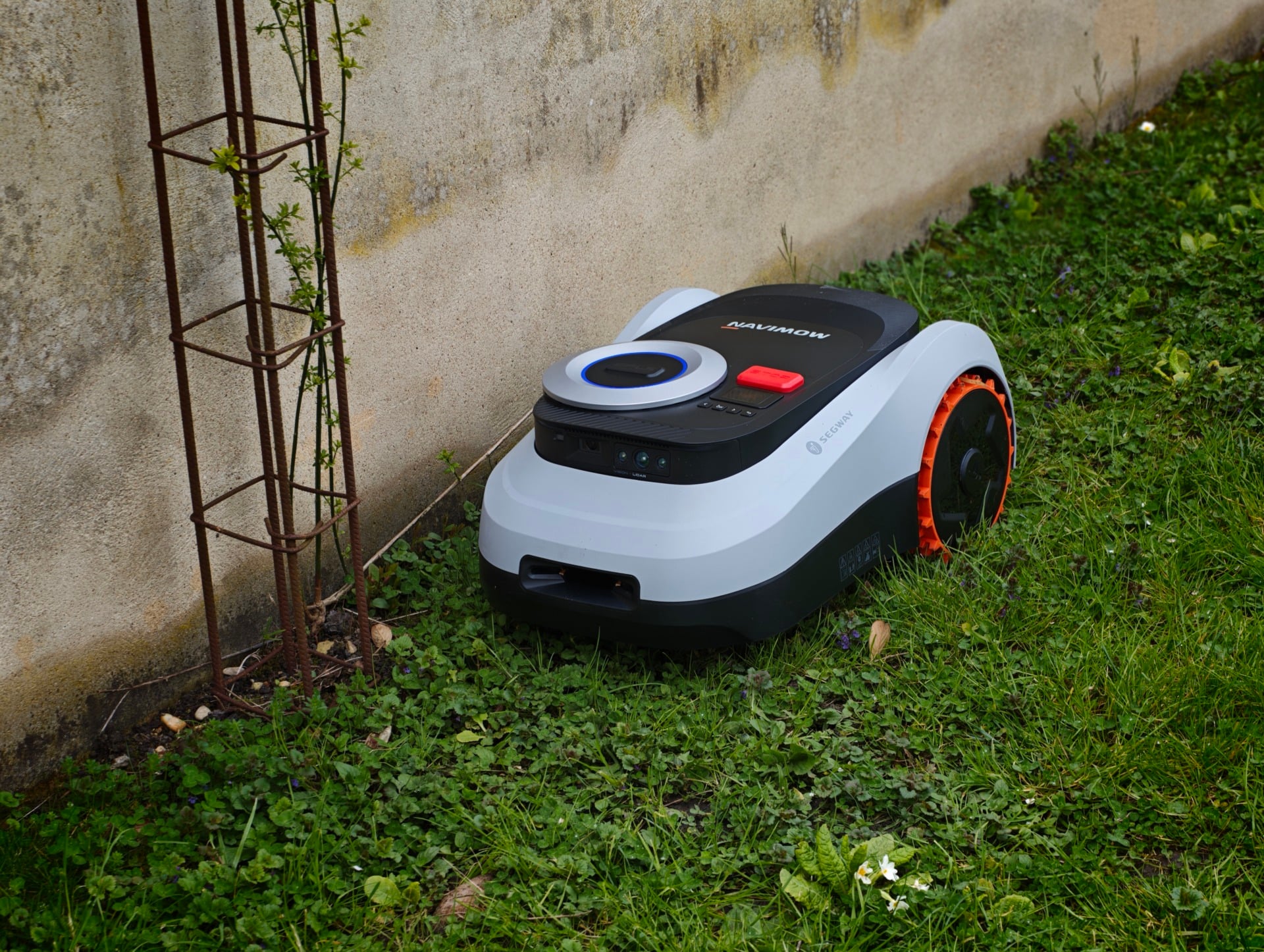 Robot tondeuse Navimow i208 LiDAR test avis jardins complexes bordures