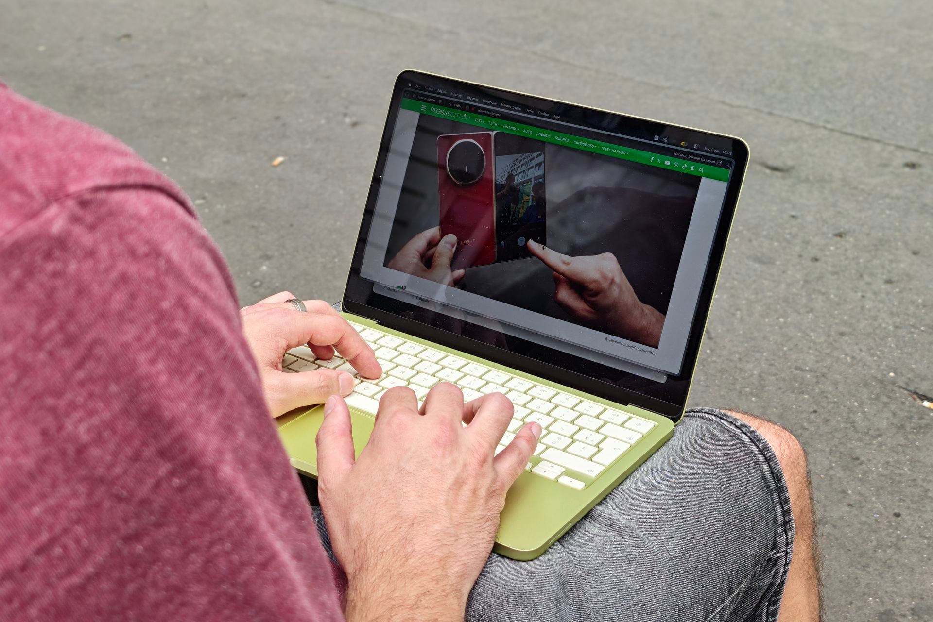 Macbookneo (1)