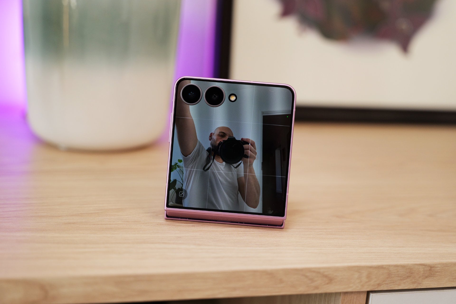 Samsung Galaxy Z Flip 8 Camera
