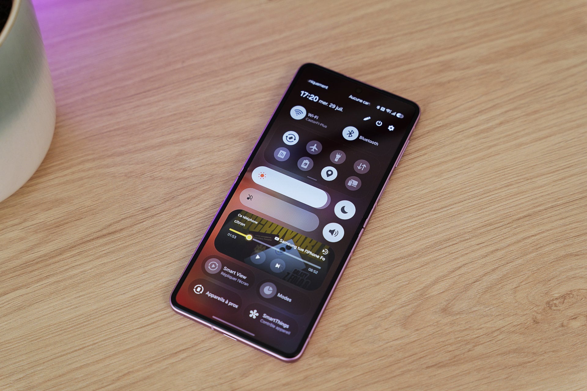 Samsung Galaxy Z Flip 8 Interface