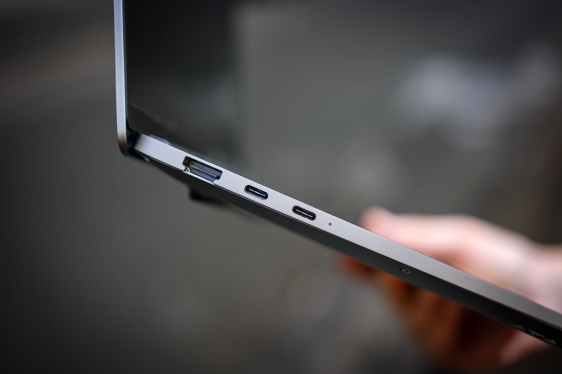 Tecnomegabookt14air (21)