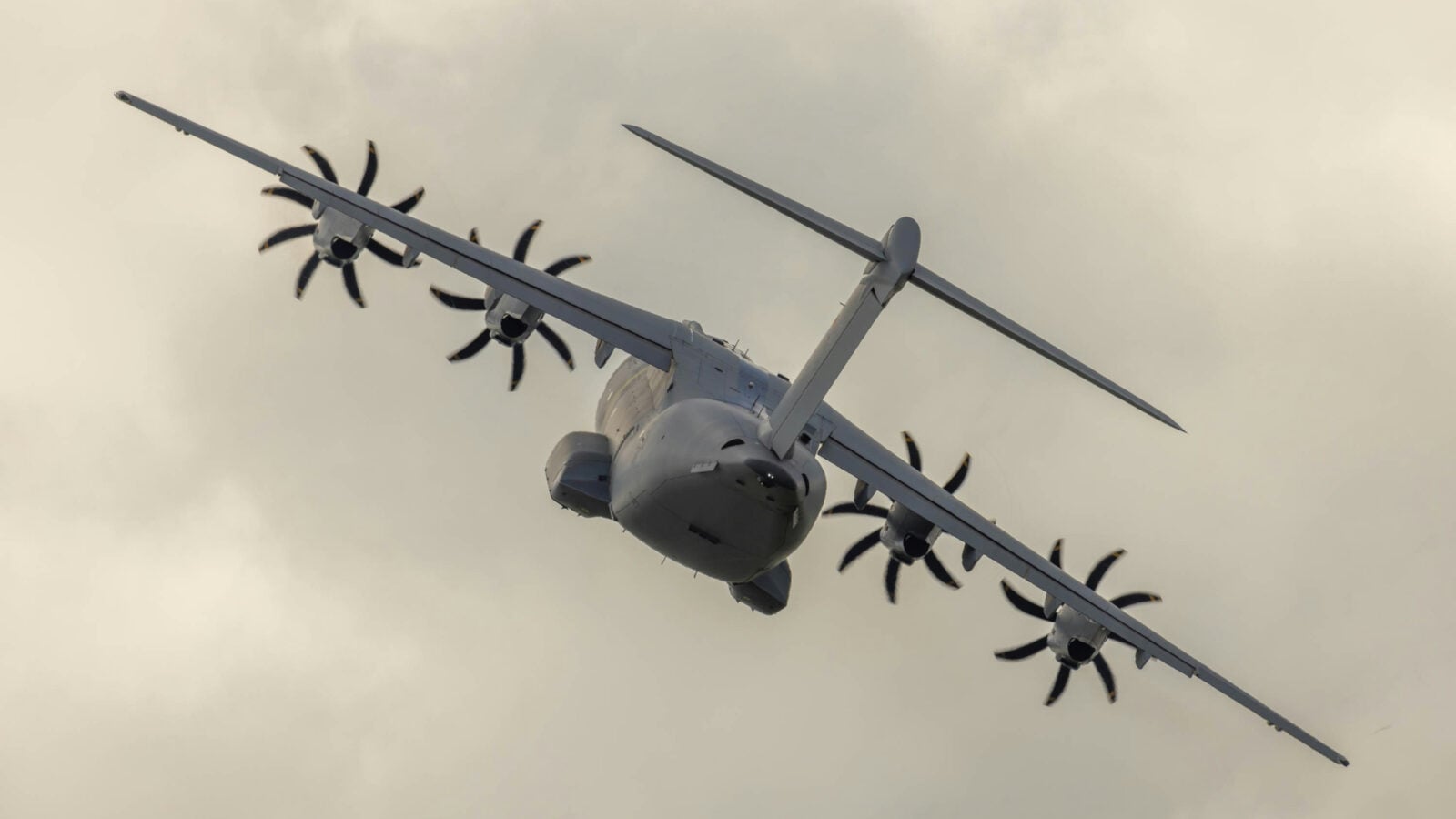 Incendie en Gironde : pourquoi l’Airbus A400M a dû rebrousser chemin face au feu