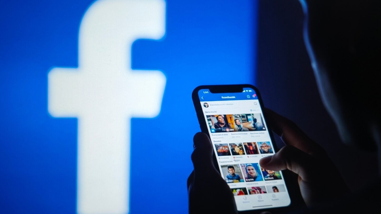 Pour survivre, Facebook envisage de devenir. TikTok