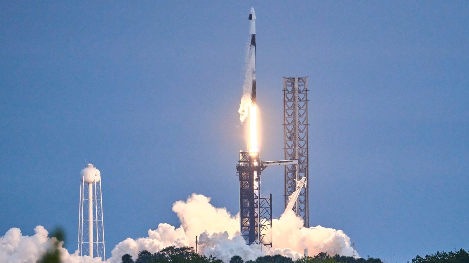 SpaceX lance le premier satellite nucléaire privé de l’Histoire : c’est une révolution