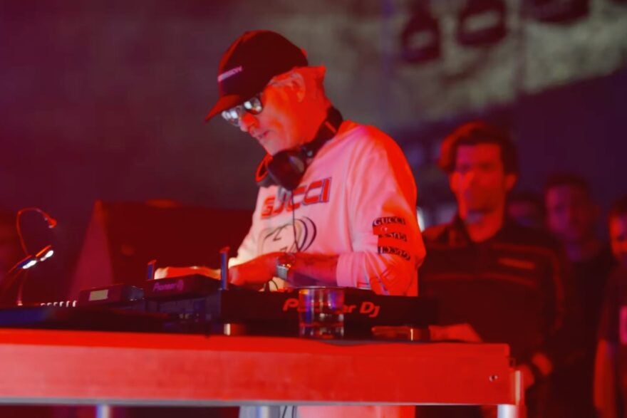 Kavinsky Deces