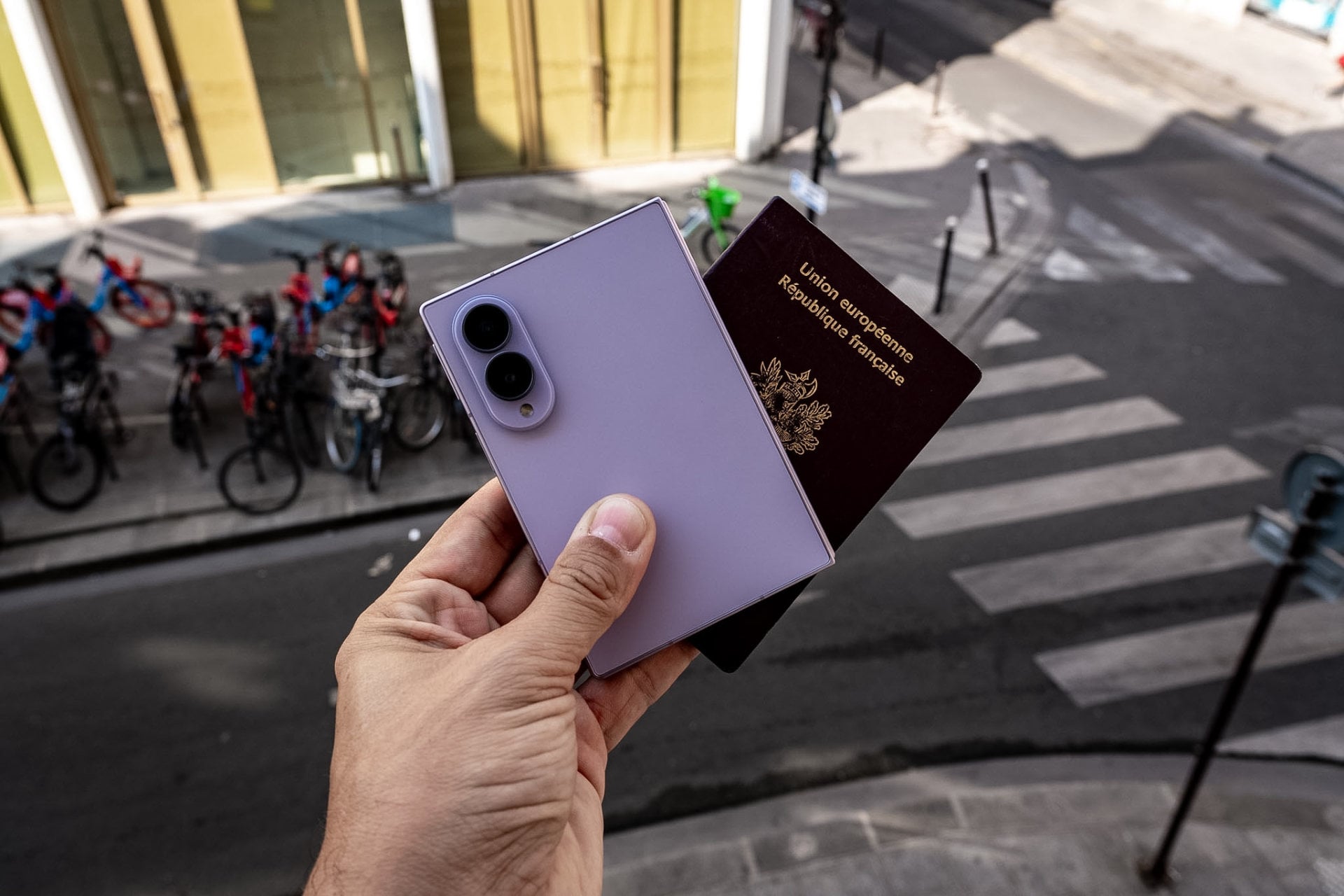 Test Galaxy Z Fold8 Format Passeport