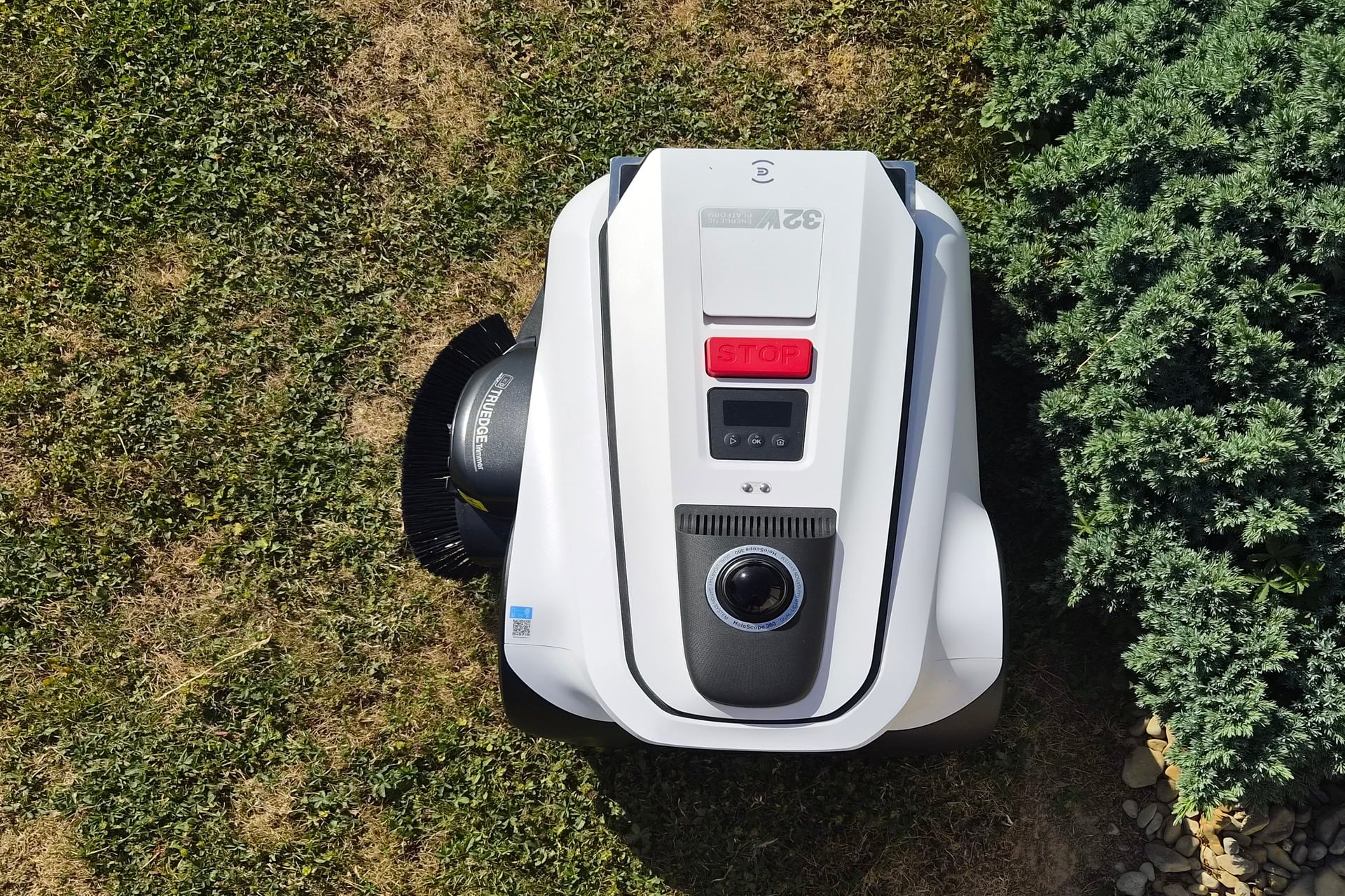 Test Ecovacs Goat A1600 LiDAR Pro rotofil coupe-bordures à fil intégré