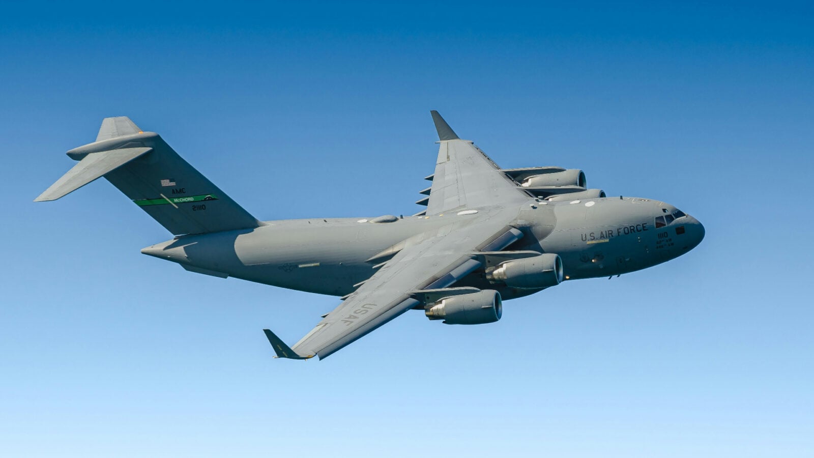 Une mystérieuse « activité spatiale » russe contraint un avion de l’US Air Force à faire demi-tour