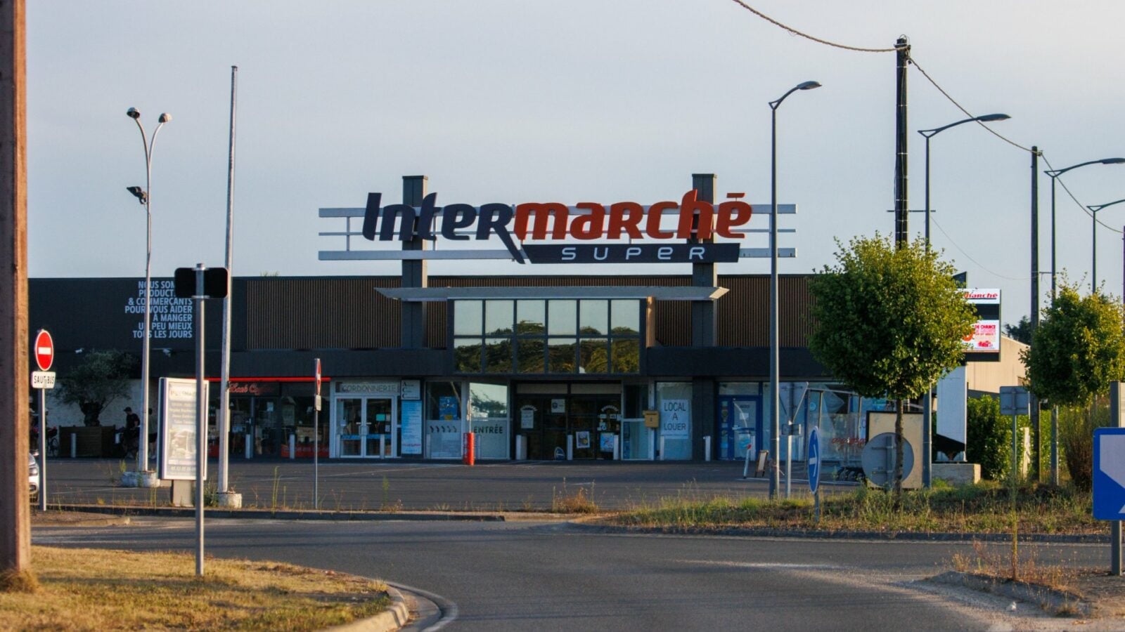 287 605 Français concernés par une fuite chez ce supermarché français : l’intrusion sur les serveurs a permis l’exfiltration des données personnelles