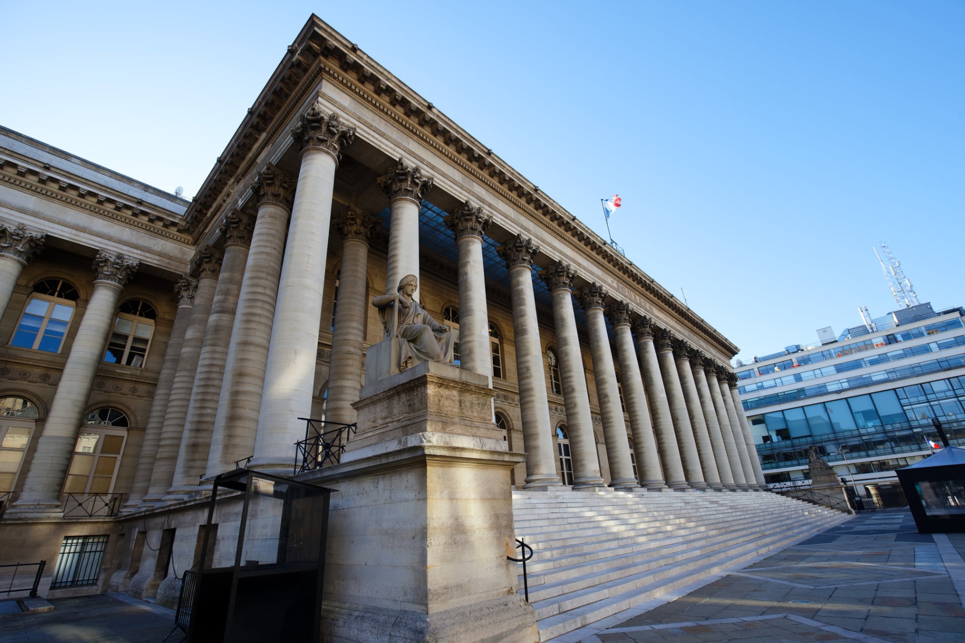 cac40 bourse france record aout 2026 8700 points