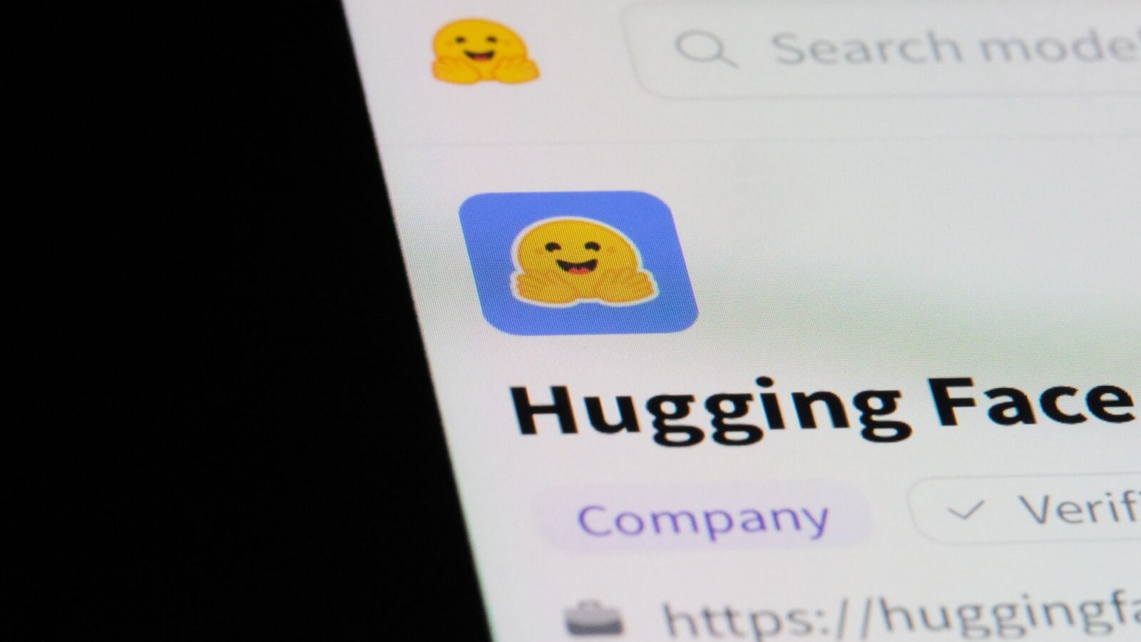 Passée par Station F, la startup Hugging Face pourrait être rachetée pour 13 milliards de dollars