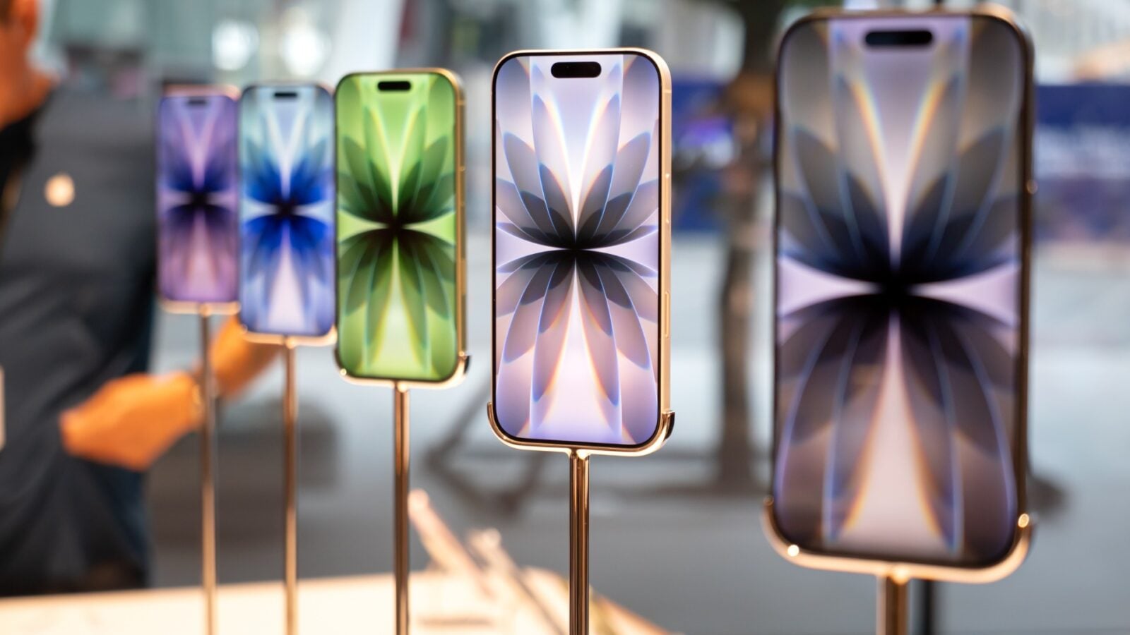 Prix de l’iPhone : Apple augmente ses tarifs partout, même sur les modèles anciens